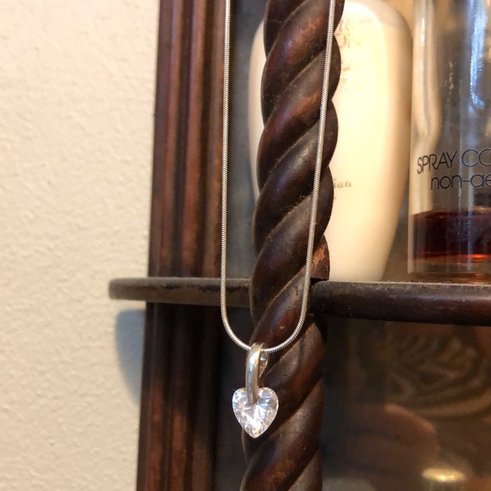 Swarovski Heart Shaped Pendant w/ SS Necklack - Picture 5 of 10